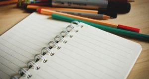 Den otevřených dveří se bez reklamních předmětů neobejde