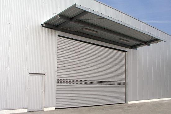 Jak efektivně zabezpečit domov pomocí moderních prvků